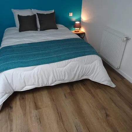 Privee En Colocation Dans Agreable Maison Avec Jardin - A Private In A Shared House With Garden Ubytování v soukromí *